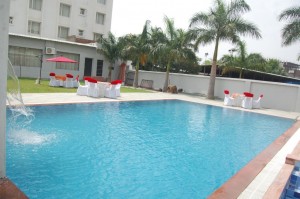swimming pool in udaipur (5)